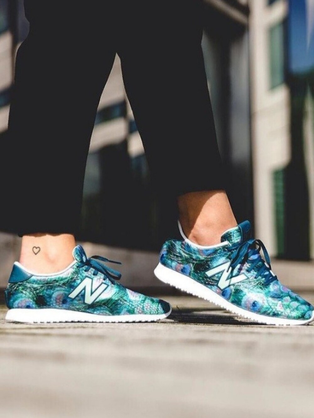 New Balance 420 Women's Peacock Teal Pattern Running Shoes (Size 7)